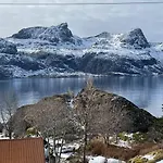 Vettinghytta, Close To The Sea With Amazing View. *